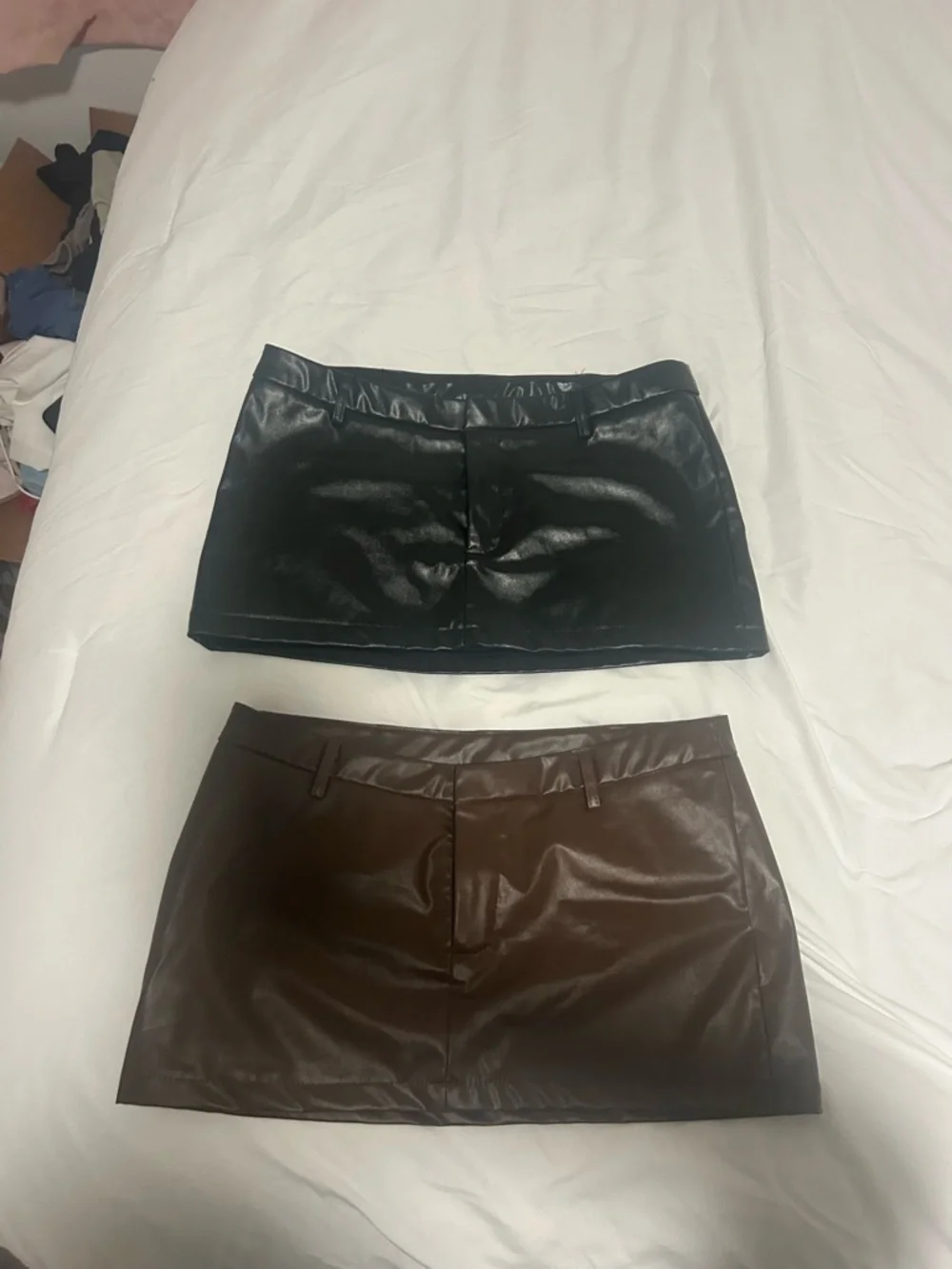 Mini Skirts - Picture 1 of 2
